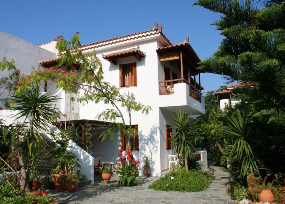 Katikies Stamatias Studios & Maisonettes Agnontas Luaran gambar