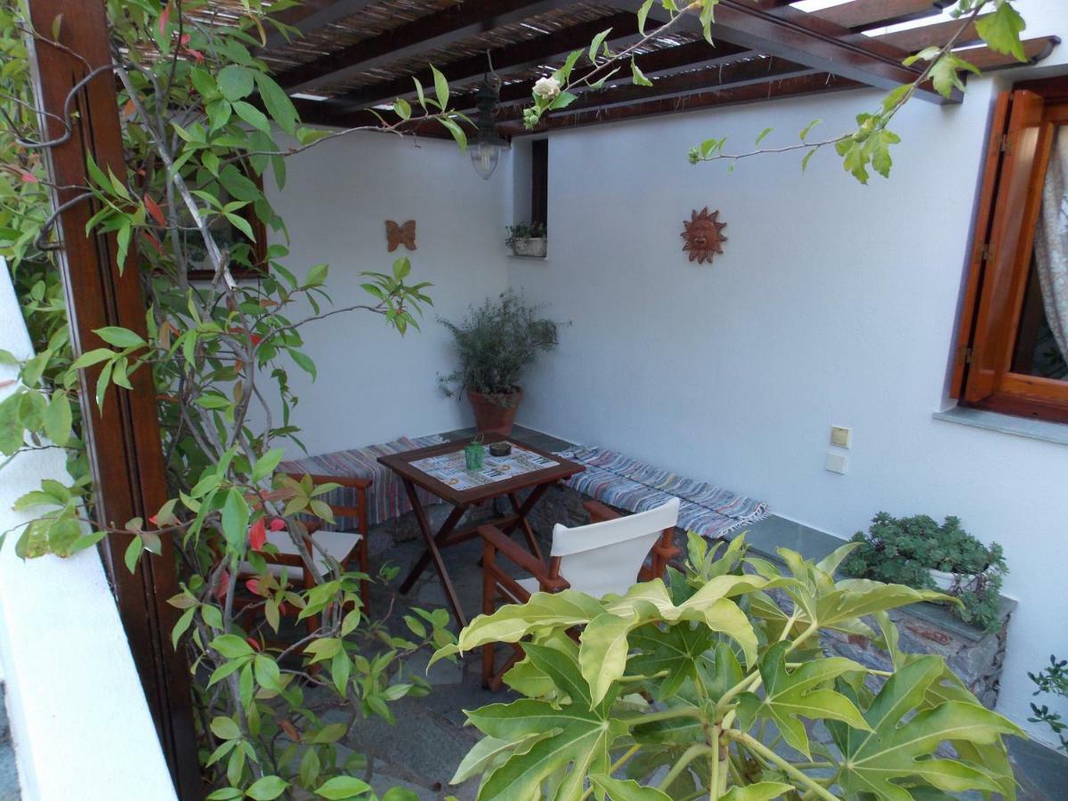 Katikies Stamatias Studios & Maisonettes Agnontas Luaran gambar